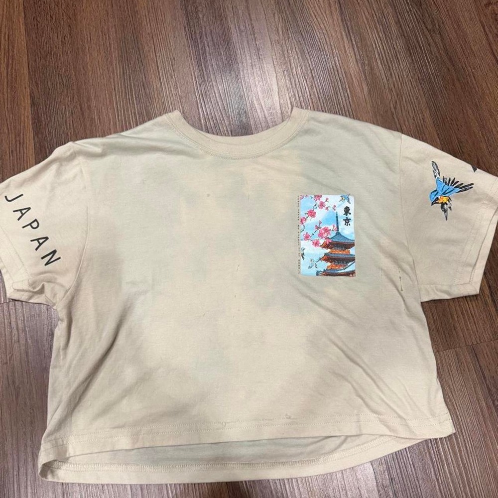 Weekend warrior Tan cropped tee women size s